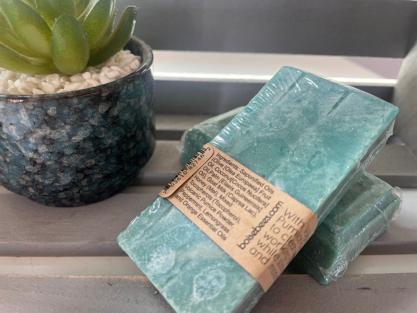 working hands soap back